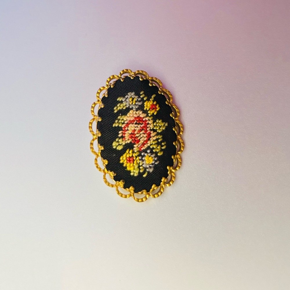 Vintage Gold and Black Floral Brooch